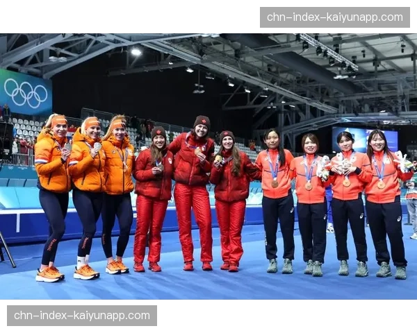 荷兰速度滑冰女子团体追逐卫冕失败战术分析